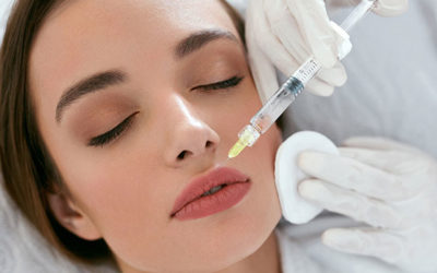 Injections d’acide hyaluronique : l’importance de les pratiquer avec un médecin qualifié